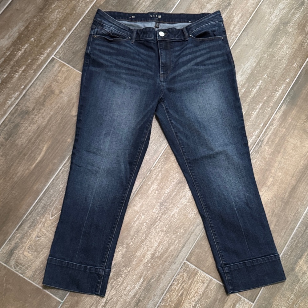 White House Black Market The Skinny Crop Dark Blue Ankle Jeans